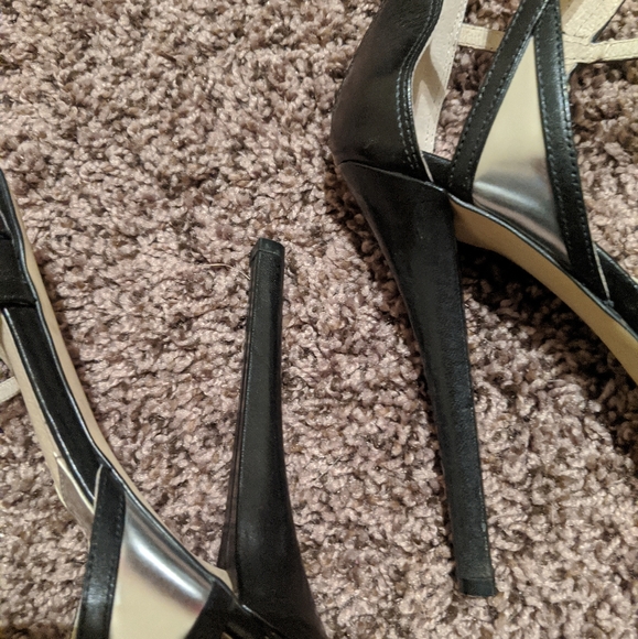 Michael Kors Heels - Picture 3 of 7